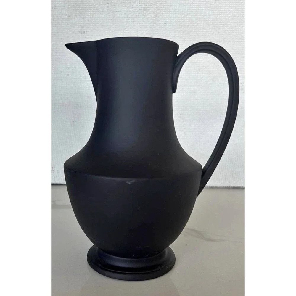 SIR/MADAM Toulouse No. 2 Black Stoneware Pitcher 8” TOU02-BLK Matte